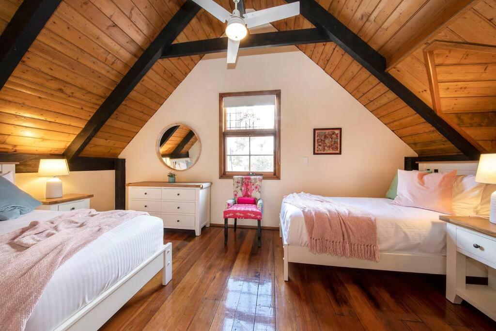 Willunga Cottage- Sleeps 6 Pool Exterior photo